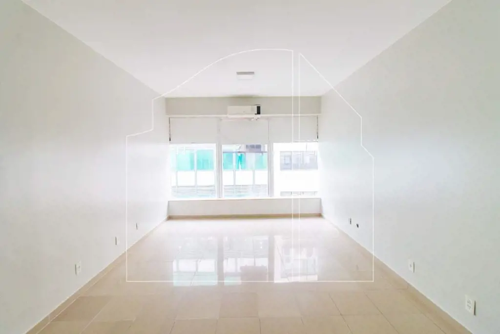DALL'OCA IMÓVEIS VENDE:Ótima sala, localizada próximo a comércio diversificado, ...