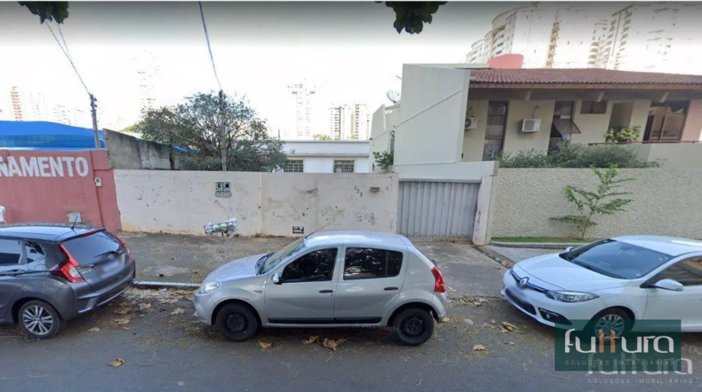 Excelente Terreno Frente Para o Nascente.Uma quadra abaixo do IOG, com 354m² sen...