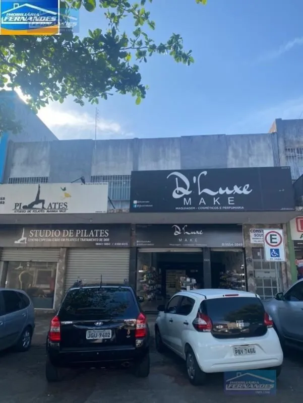 IMOBILIÁRIA FERNANDES vende excelente prédio no Setor Sul do Gama, no qual possu...