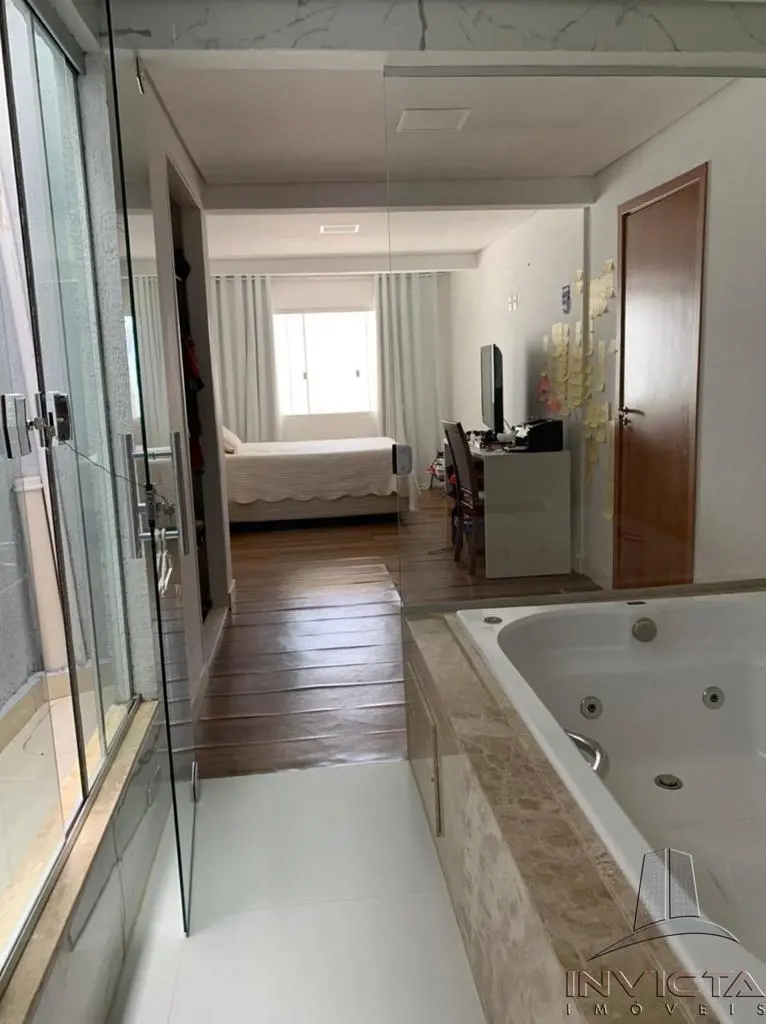 Vendo excelente casa!* área de 250m²*com estrutura para segundo pavimento*garage...