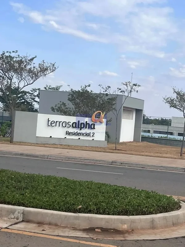 LOTE À VENDA NO SETOR ALPHAVILLE TERRA ALPHA 2, EM SENADOR CANEDO.OPORTUNIDADE E...