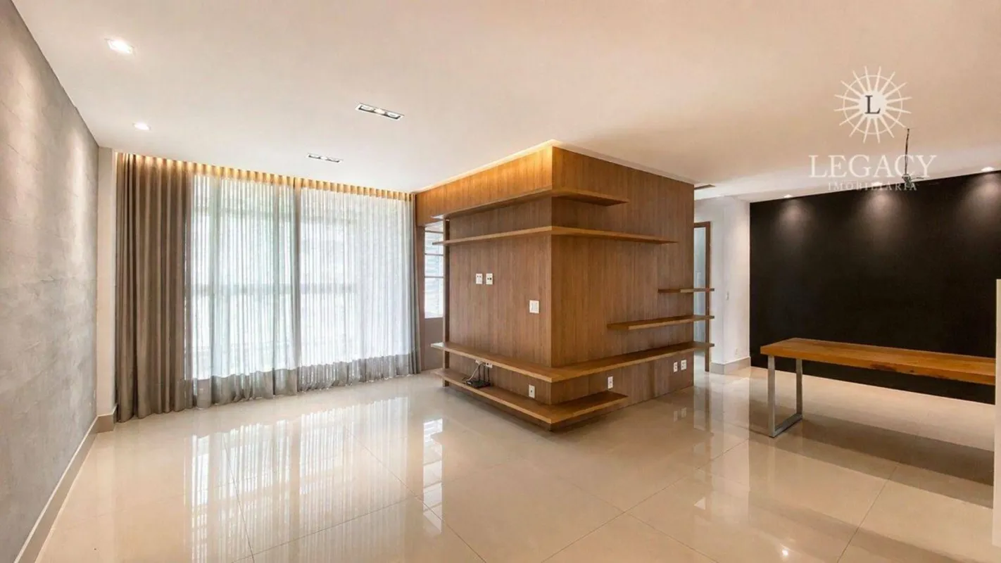 Sofisticado apartamento de 4 quartos para VENDA com reforma de altíssimo padrão,...
