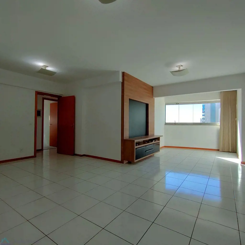 Disponível para LocaçãoLindo apartamento no coração de Águas Claras, na avenida ...