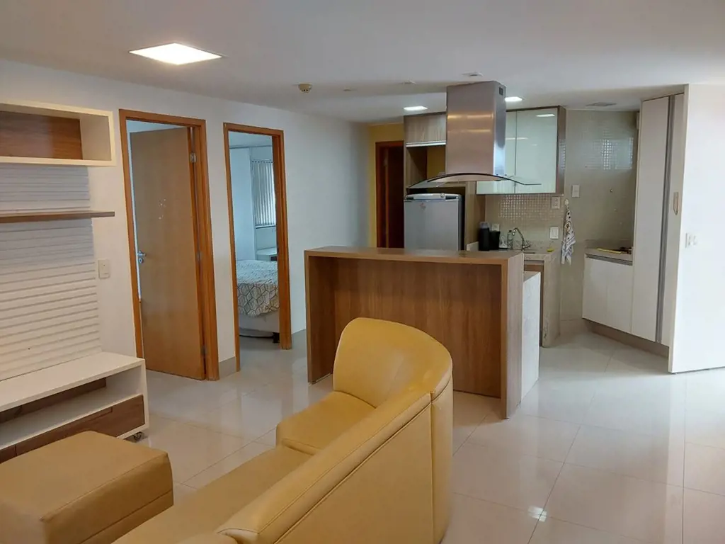 APARTAMENTO TODO MOBILIADO. 2 VAGAS DE GARAGEM COBERTAS. OPORTUNIDADE.IMÓVEL COM...