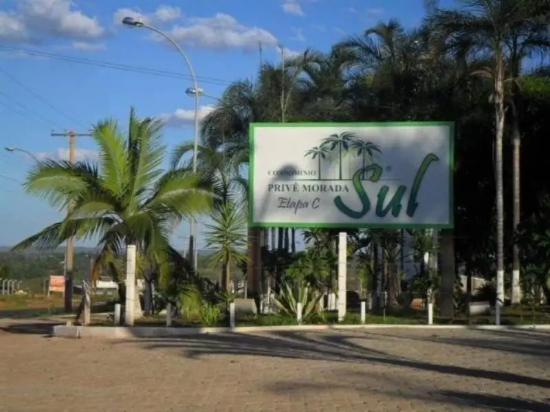 Excelente oportunidade de adquirir um lote residencial de 705 m² no Condomínio P...