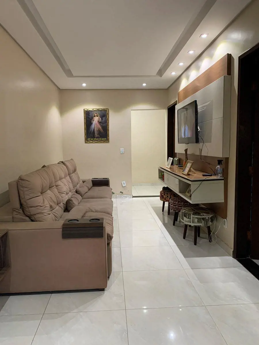 Casa Moderna à Venda | QR 414 – Samambaia NorteCASA MODERNA, ESPAÇOSA E COM EXCE...