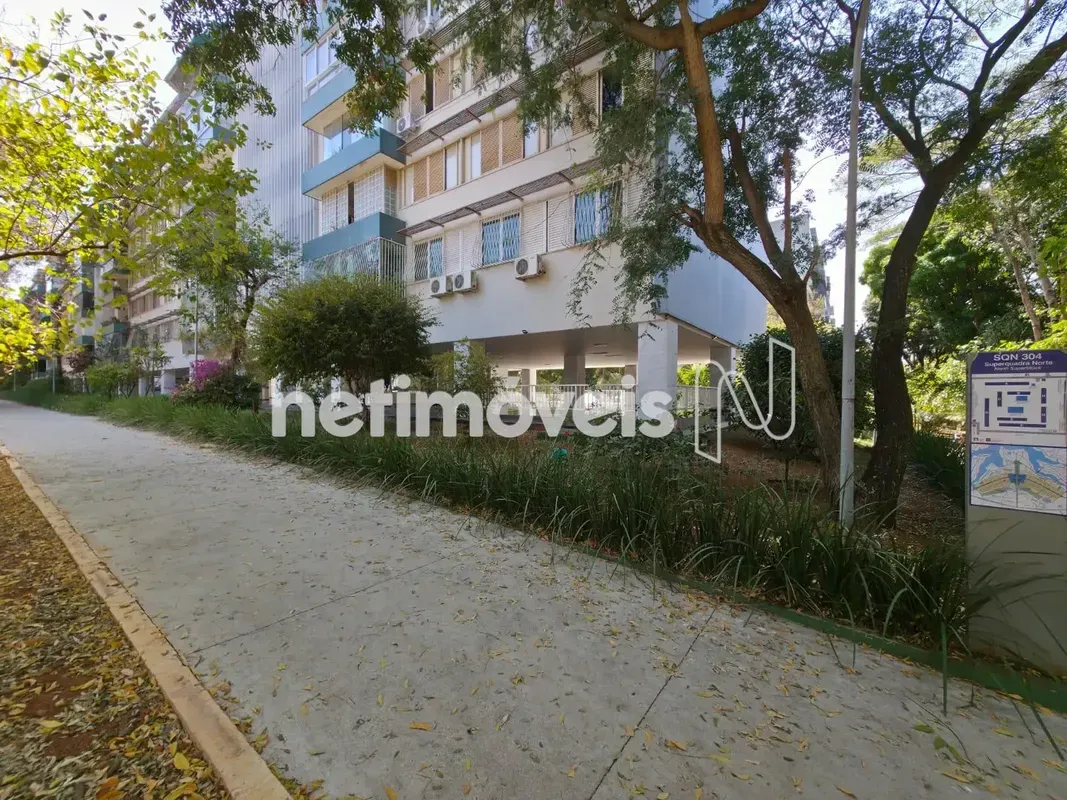 Apartamento de 03 quartos, 01 suíte, com varanda - SQN 304 Localização:Localizaç...