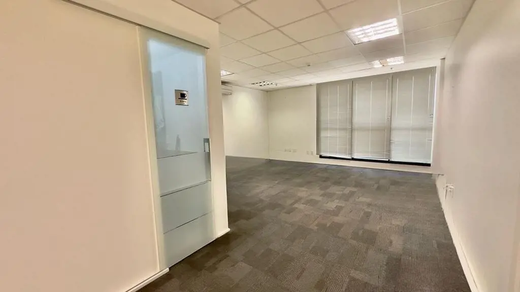A imagem da sua empresa começa muito antes da primeira reunião.Ela começa no end...