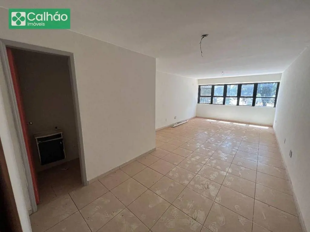 Está procurando por uma sala comercial moderna e bem localizada em Brasília? Tem...