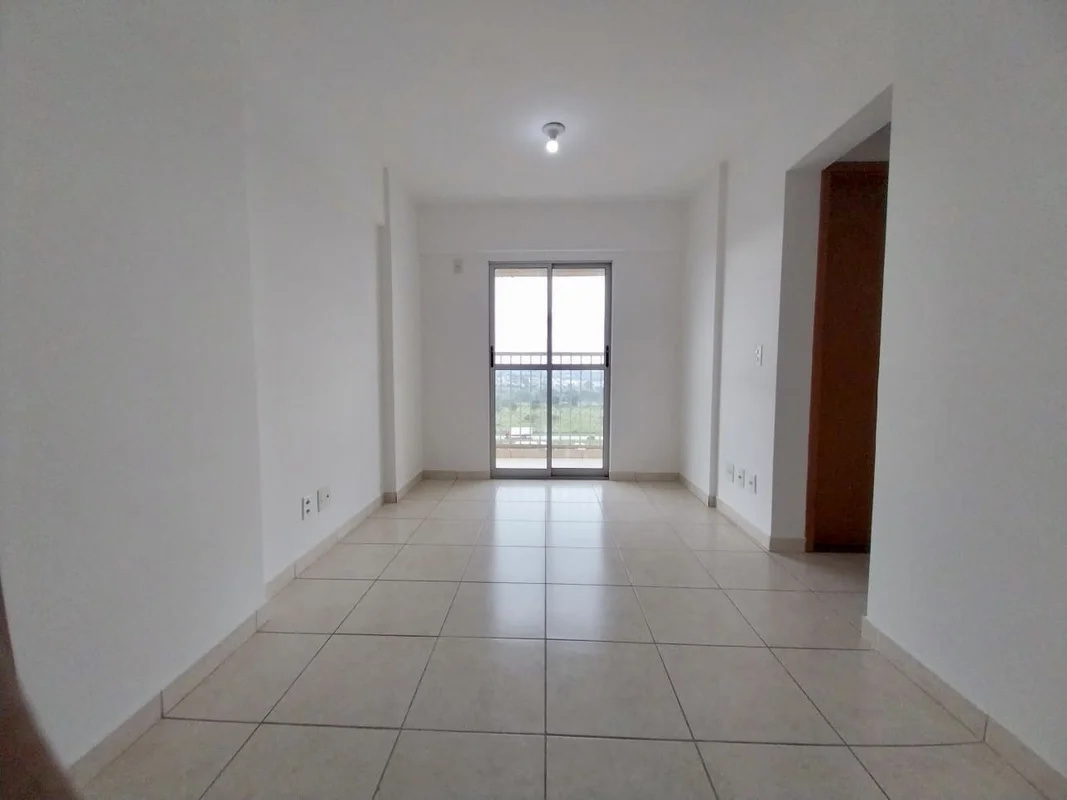QS 501 EDÍFICIO BELA VISTA - 7º ANDAR Apartamento de 02 quartos, sendo 01 suíte,...