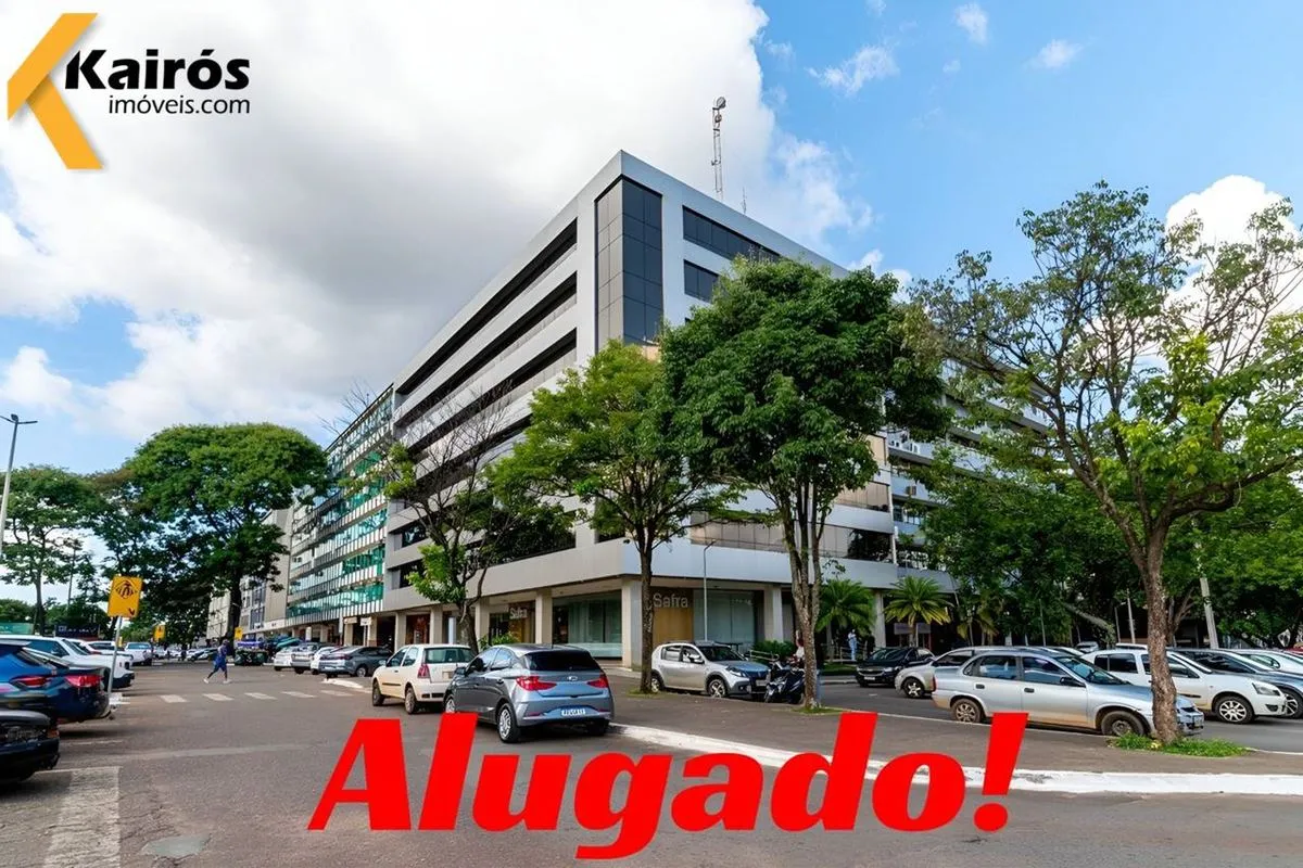 Sala comercial de alto padrão, com 595m² em prédio moderno, bem localizado e est...
