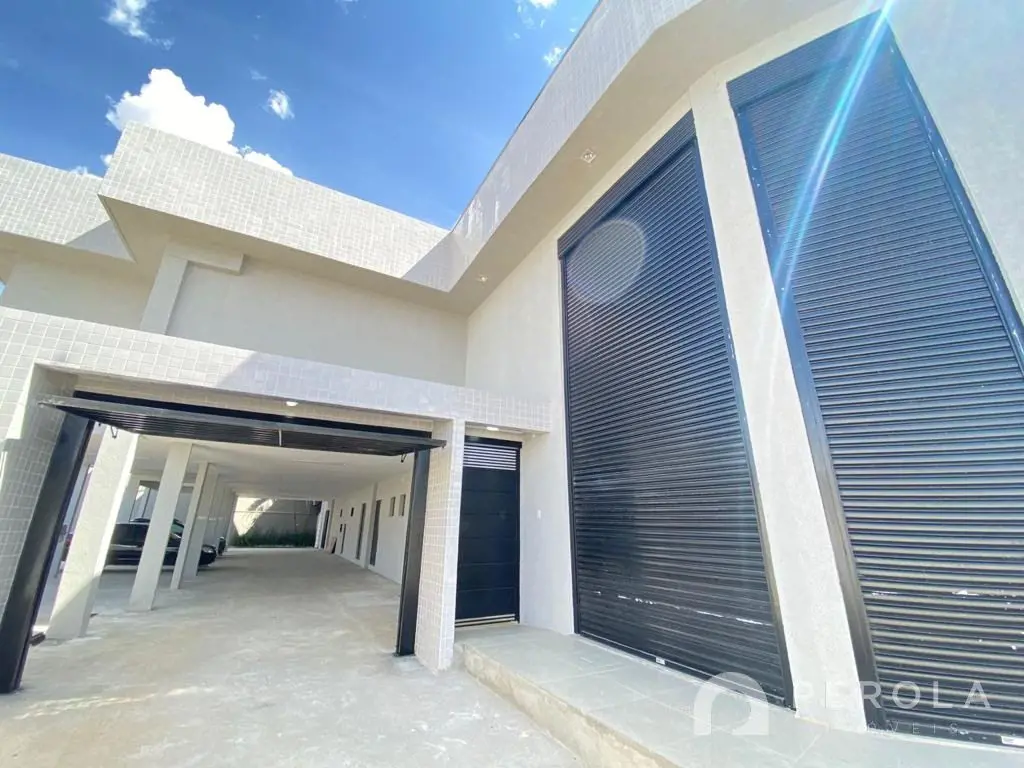 Prédio comercial com sete salas, contendo um banheiro em cada uma, acabamento co...