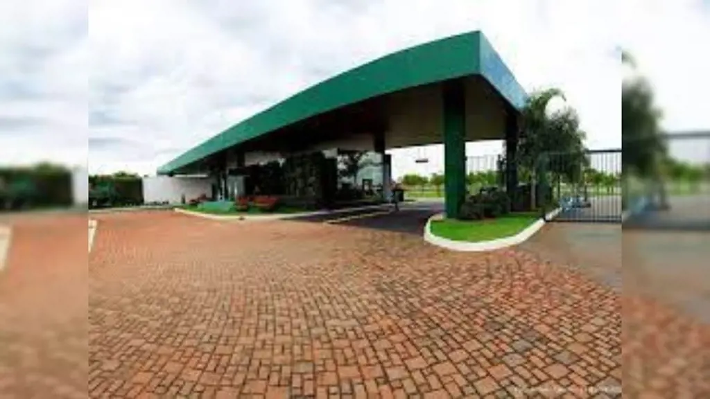 Portal do Sol GreenCasa térrea com terreno de 1250 m² com 615 m² de área constru...