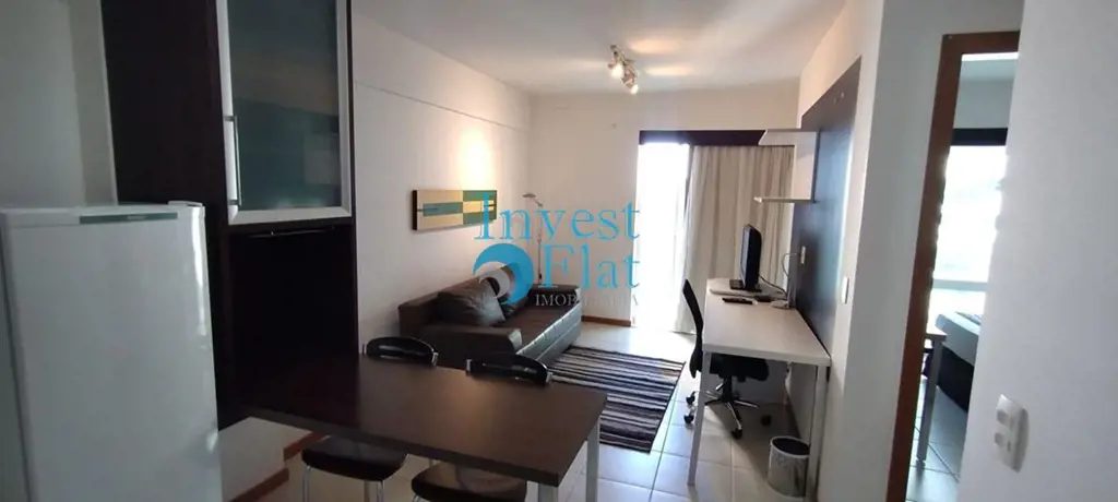 A Invest Flat Imobiliária aluga apartamento mobiliado no Hotel Biarritz, 9º anda...