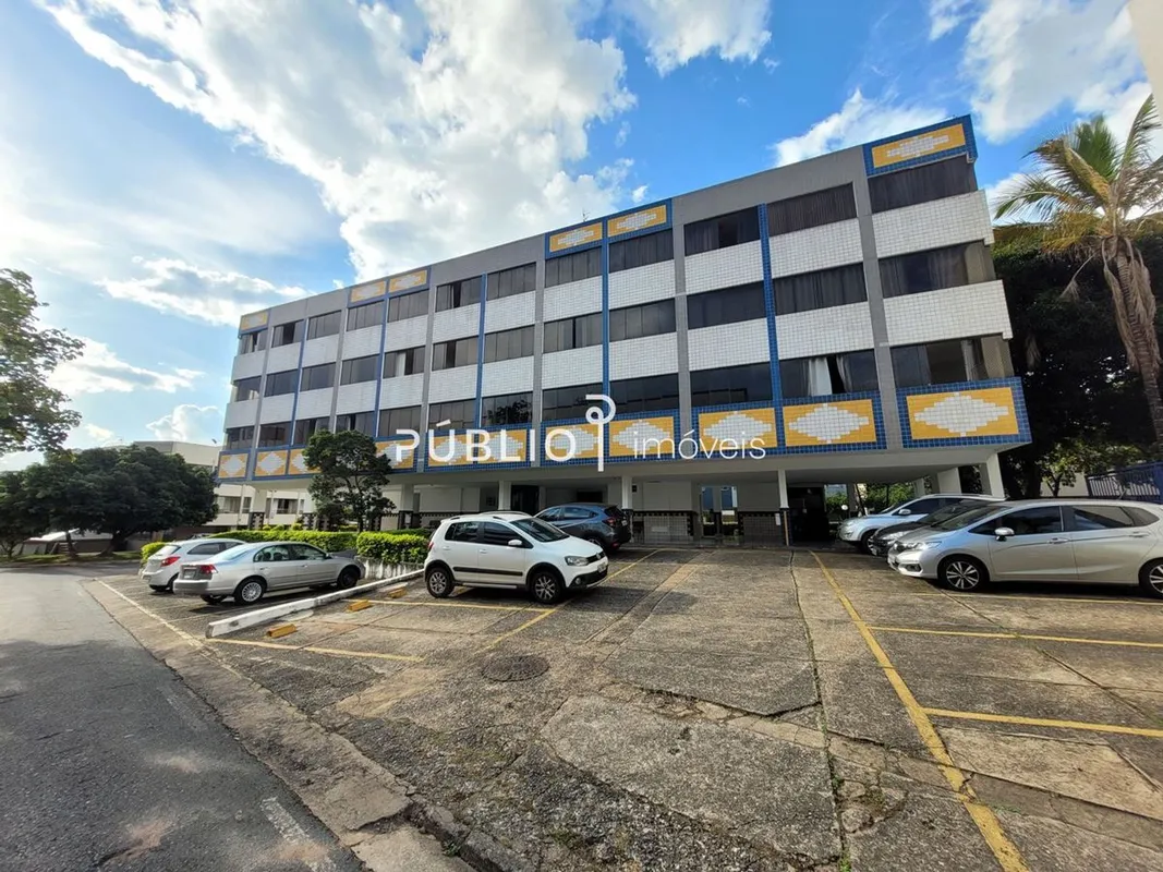 Apartamento encantador na QRSW 6, no segundo andar, oferece uma excelente oportu...