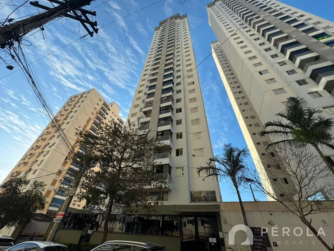 Apartamento com dois quartos, sendo duas suítes, sala, varanda gourmet com churr...