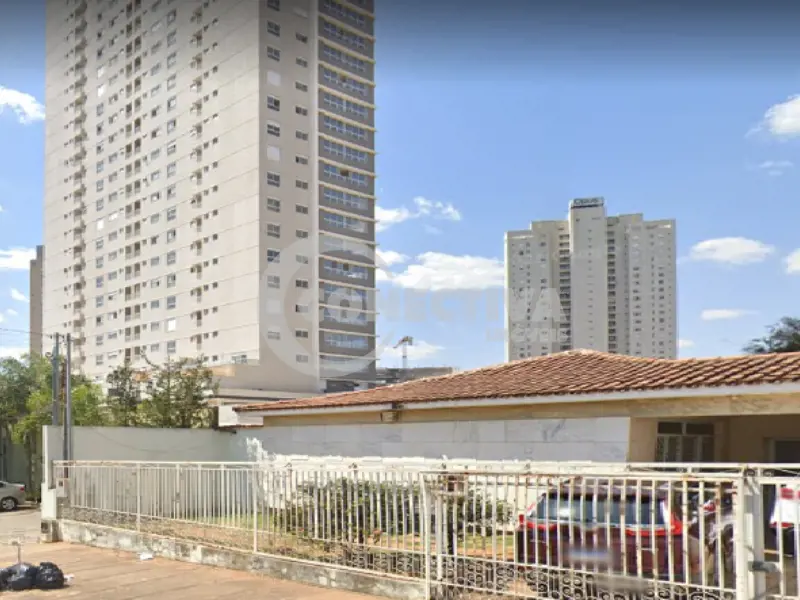  Comentários do corretor: Excelente área 840 m² com duas frentes, uma para Rua 1...