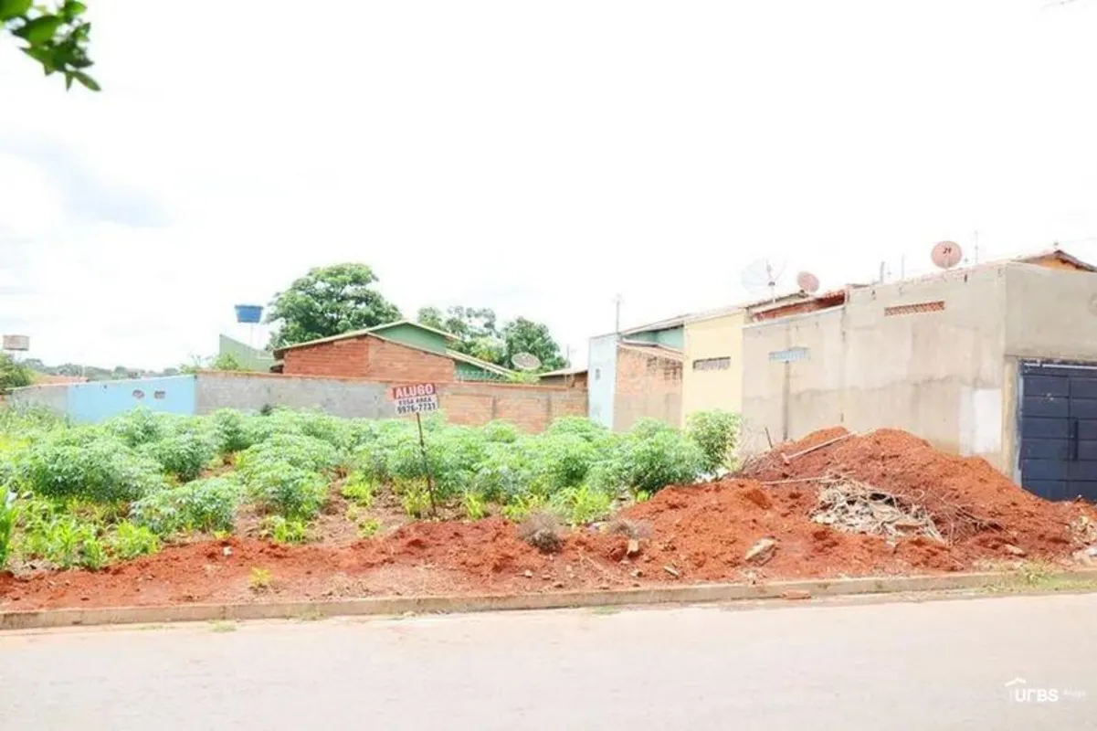 Oportunidade! Lote de vão livre com 375 m² sem construção, possuindo uma excelen...