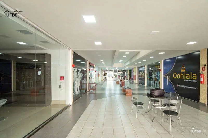 Loja comercial de 30 m² com 1 banheiro privativo no Shopping Goiás Center Modas!...