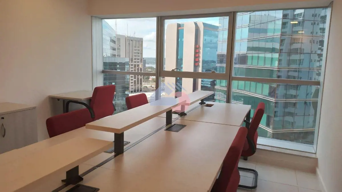SALA EXECUTIVA MOBILIADA NO 9º ANDAR DO FUSION WORK & LIFE, SETOR HOTELEIRO NORT...