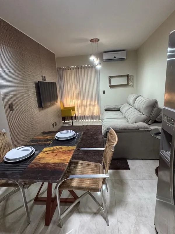 A Invest Flat Imobiliária aluga apartamento mobiliado, recém reformado, no 7° an...