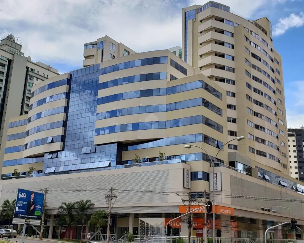 O Residencial fica a 5 minutos de caminhada do Parque ecológico de Aguas Claras ...