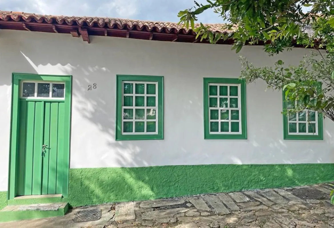 Excelente oportunidade de locaÃ§Ã£o de uma bela casa localizada no tradicional b...