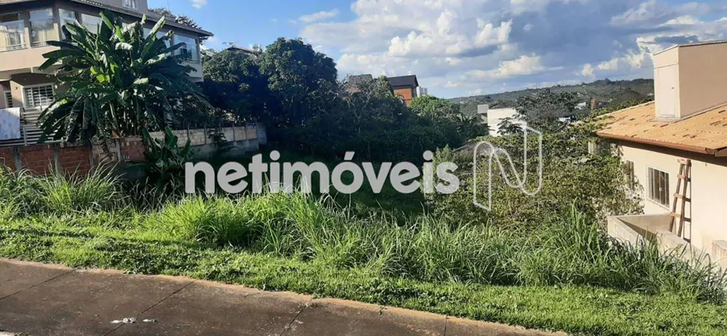 Lote no Condomínio AMOBB – Jardim Botânico/DF Essa é uma oportunidade que une lo...