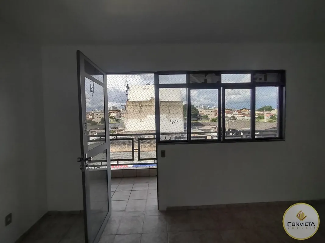 END: QE 40 CONJUNTO Q LOTE 11 APT 302 - GUARÁ II Um apartamento com 1 quarto,sal...