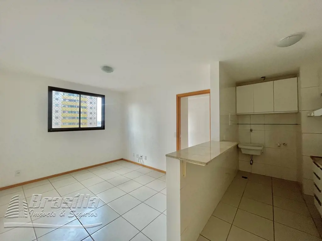 1 Quarto 38m2 no Uno Residence, Rua 31 Sul.Bem ventilado e iluminado. Andar alto...