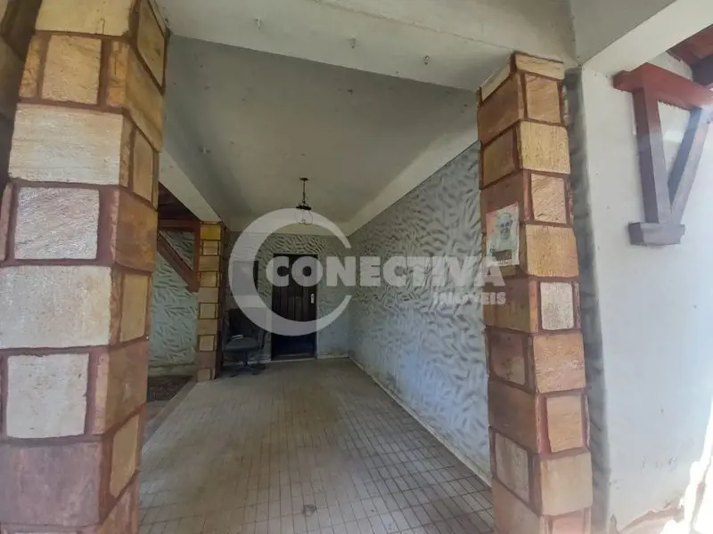  Comentários do corretor: Casa à venda no Setor Central de Goiânia, com excelent...