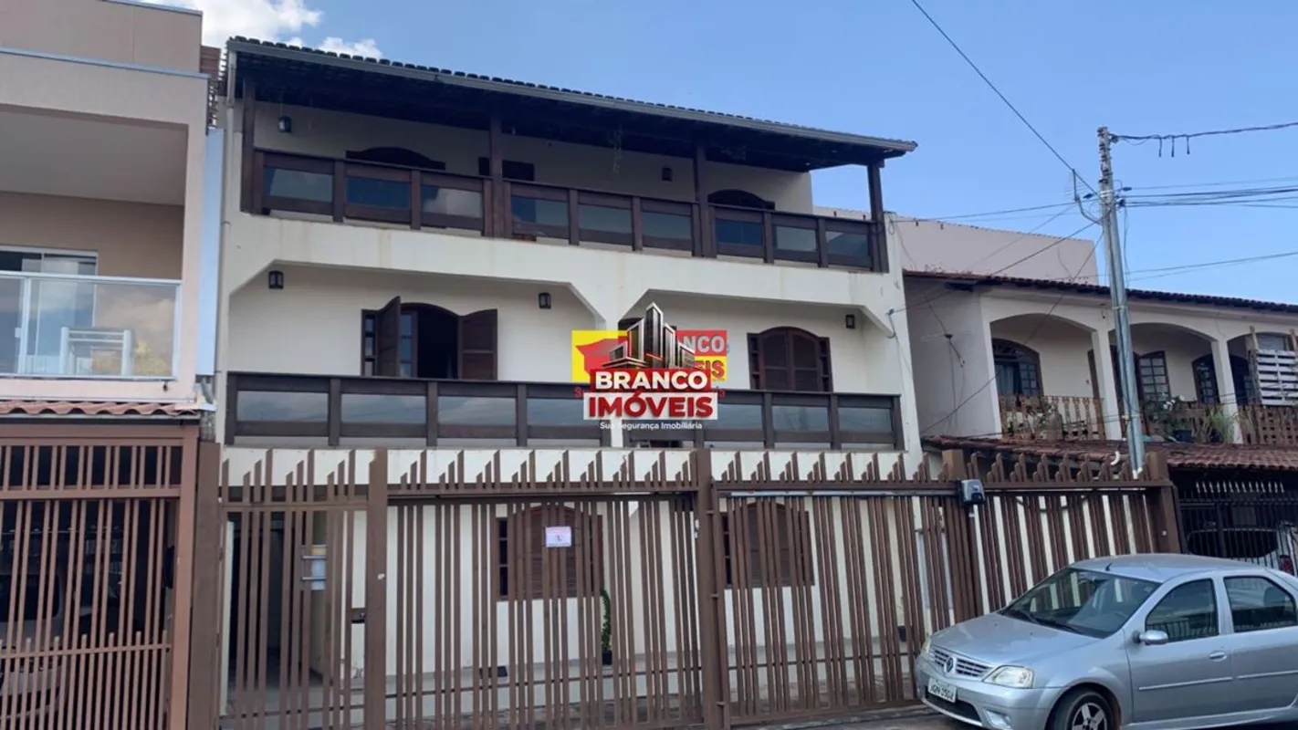  Branco Imóveis - Aluga apartamento na QE 32 CONJUNTO S, excelente localização p...