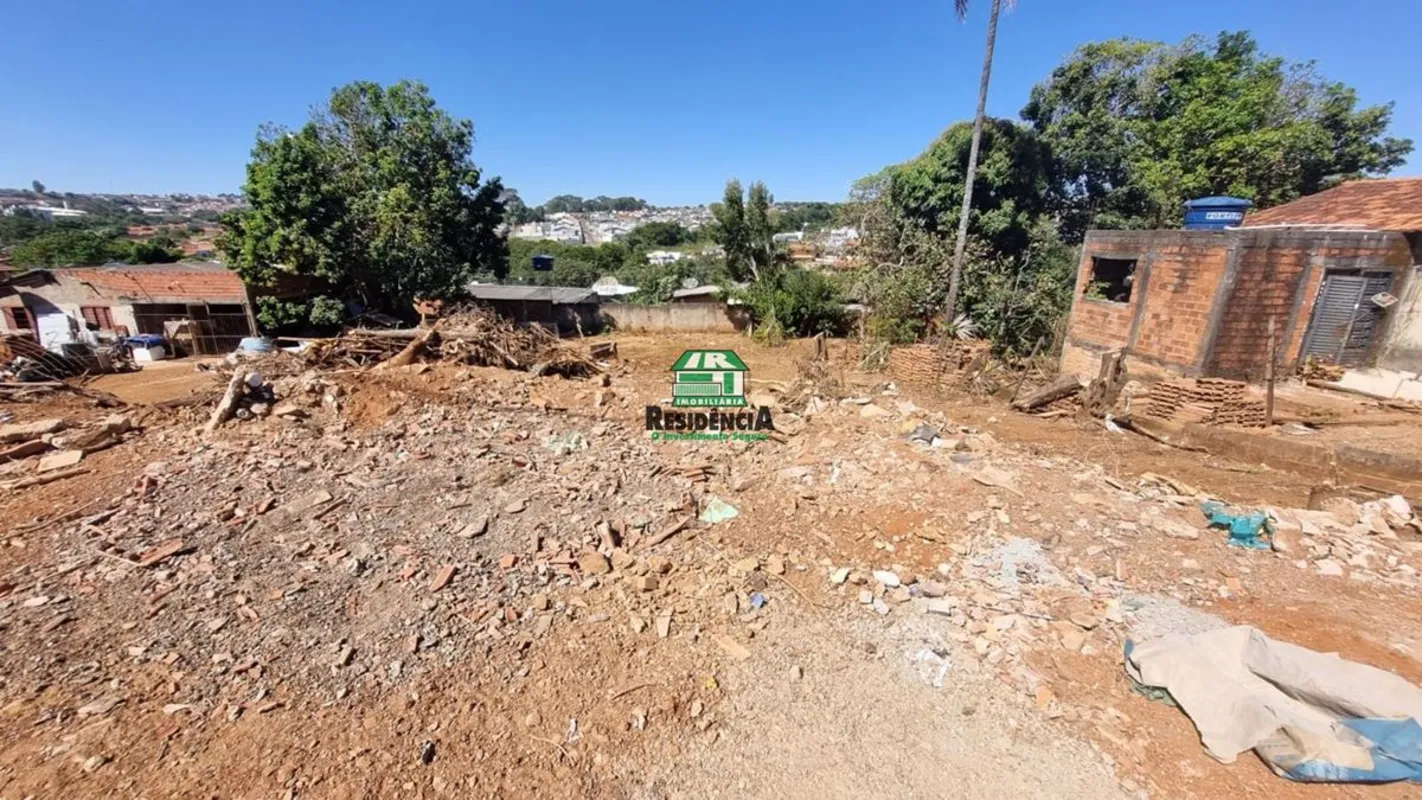 Terreno residencial Area total 780 m²são 2 lotes com 390 m² cada Valor 150.000,0...