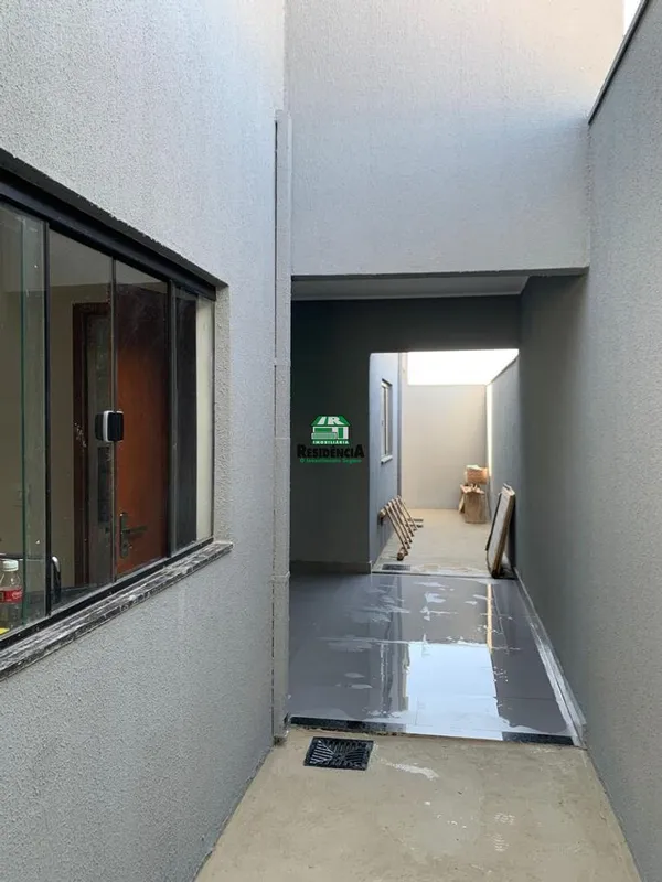 3 quartos1 suite2 banheiros2 salas1 cozinha2 vagas de garagemVarandaChurrasqueir...