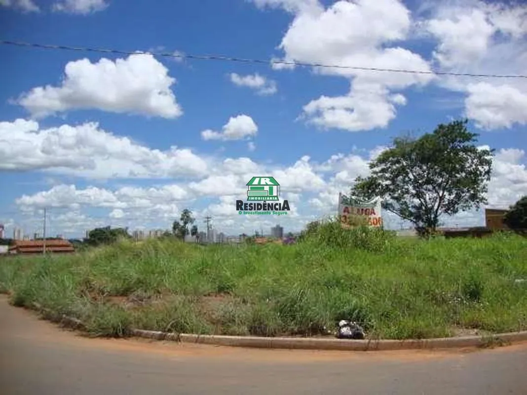 Terreno Comercial no Jardim Europa,com 4.873m² total, sendo 13 lotes. 29/08/23