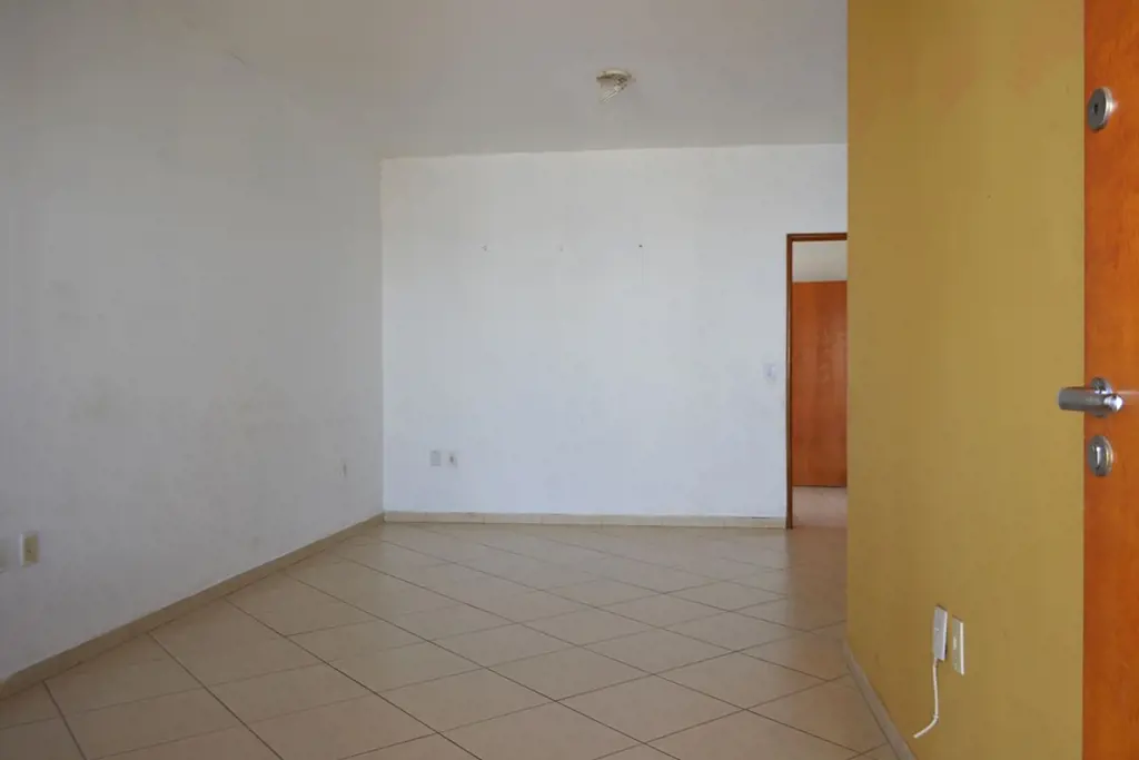 CASA COM 3 QUARTOS, 1 SUÍTE, BEM LOCALIZADA. PARQUE AMAZÔNIA, GOIÂNIA-GOPERTO DO...