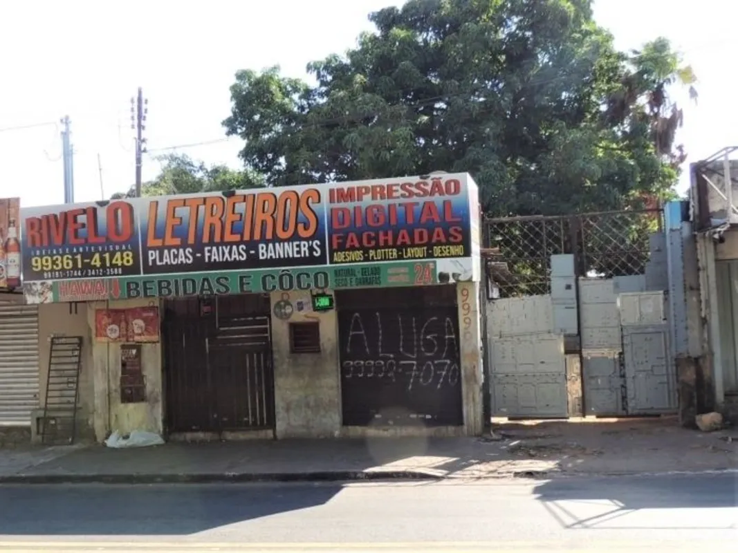 Excelente oportunidade Casa e barracão (antigos). Lote excelente ponto e comérci...