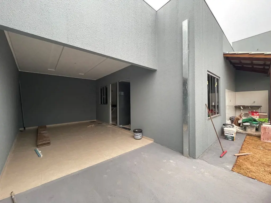Casa no Jardim Arco VerdeLocalizada próximo da avenida com mercados, farmácias, ...