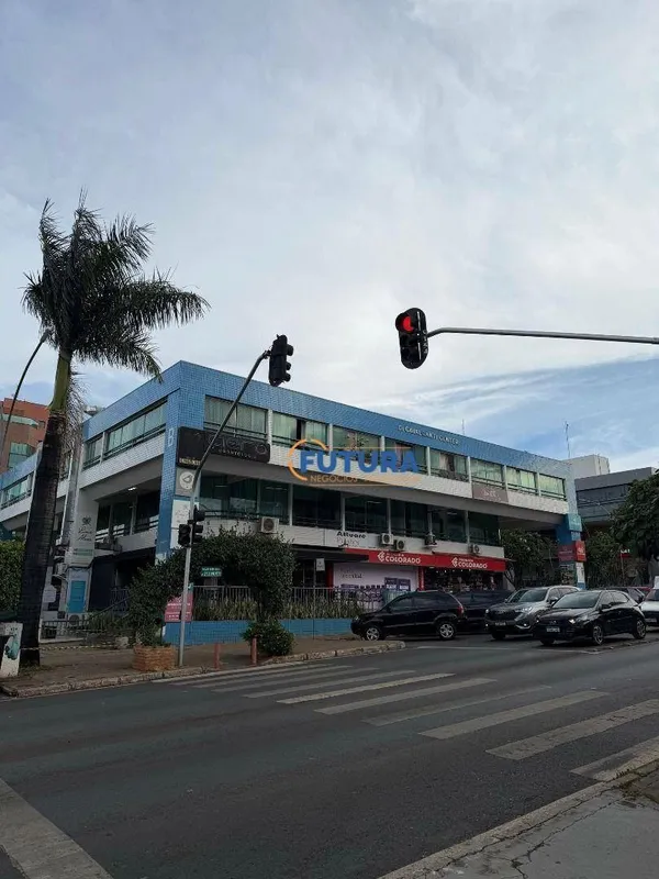 A FUTURA CONSULTORIA E NEGÓCIOS disponibiliza para LOCAÇÃO: Excelente Sala comer...