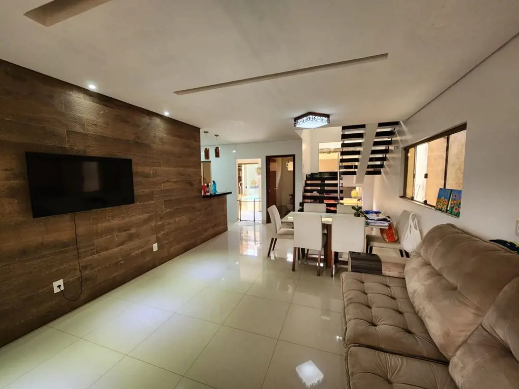 UMA CASA PRA QUEM TEM BOM GOSTO E QUER MORAR BEM 04 quartos sendo uma suíte mast...