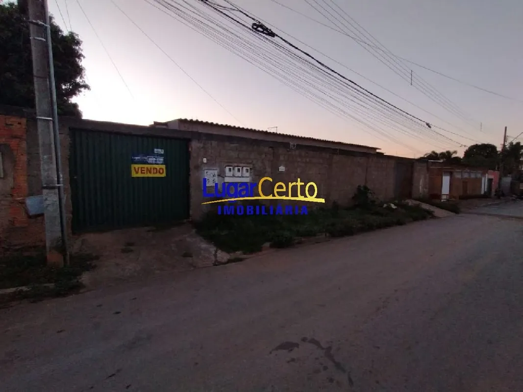 GENDE OPORTUNIDADE NO ARAPONAGAS! LOTE COM METRAGEM RARA DE 924M².PEÓXIMO AO SUP...