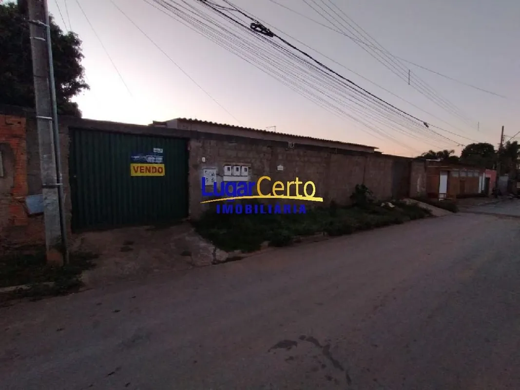 GENDE OPORTUNIDADE NO ARAPONAGAS! LOTE COM METRAGEM RARA DE 924M².PEÓXIMO AO SUP...