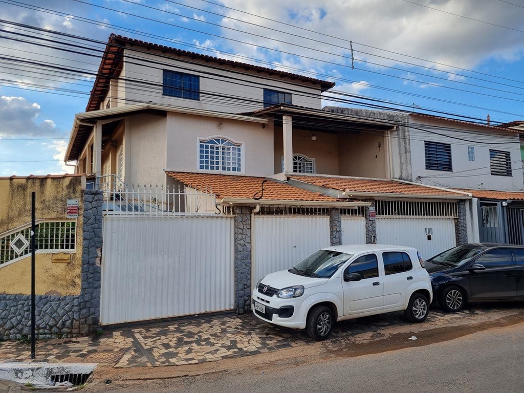 Casa à venda com 5 quartos ou + em Samambaia Norte, Samambaia - R$ 615. ...