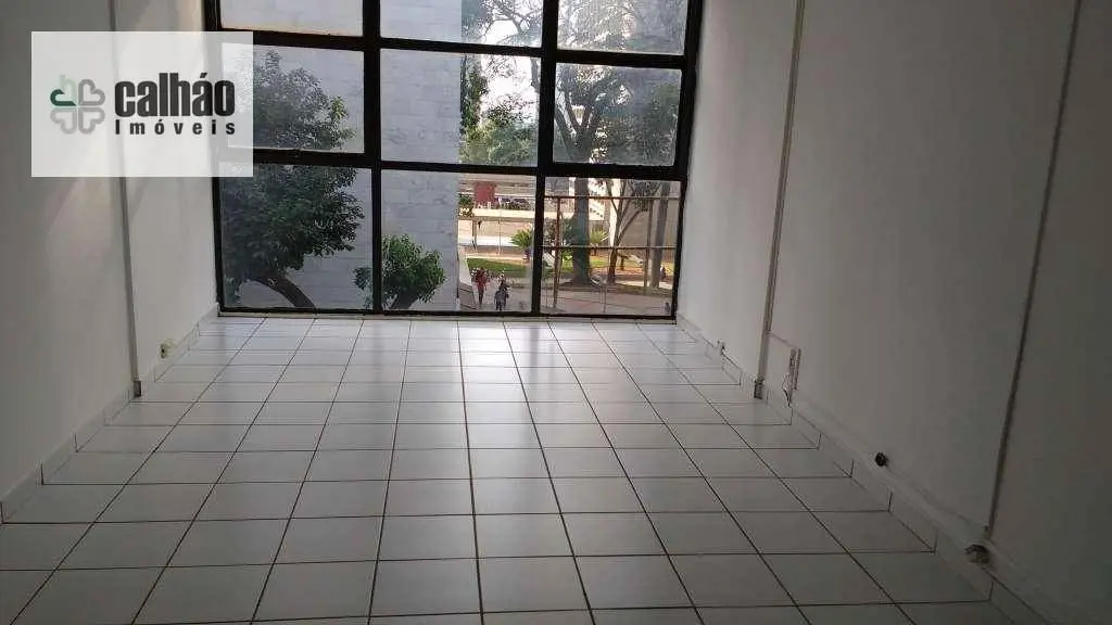 SCS QUADRA 02, ED. SÃO PAULOLOCALIZACAO : PROXIMO ESTACAO DO METRÔ GALERIA - Sal...