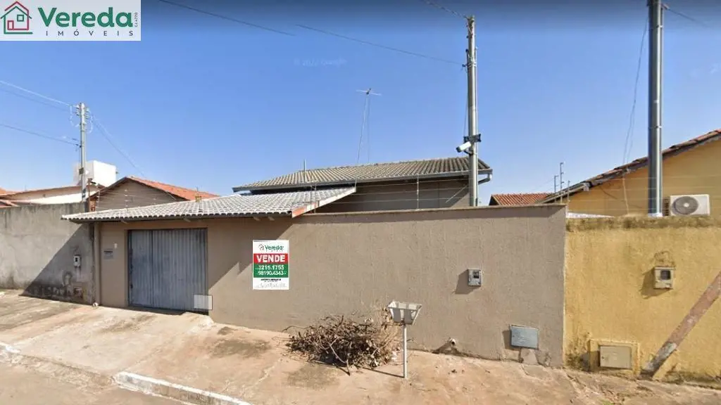 Casa à Venda no Residencial Canadá em GoiâniaLocalização Privilegiada, paralela ...