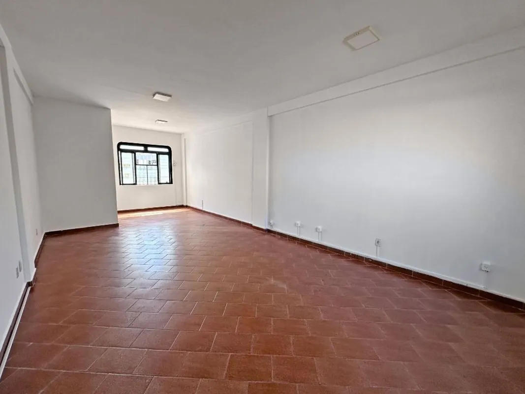 Apresentamos esta excelente sala comercial disponÃ­vel para o seu negÃ³cio no Se...