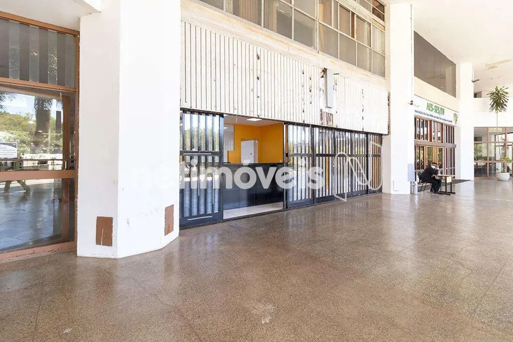 BRASÍLIA RADIO CENTER:Localização:No início da Asa Norte, a poucos minutos do Ei...
