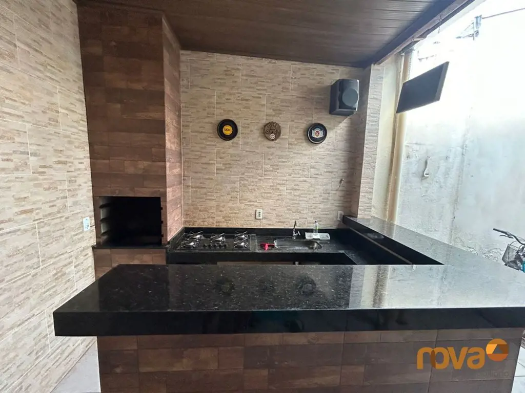 Casa 3 quartos ,sendo 1 Suíte, varanda gourmet, com churrasqueira a carvão ,lava...