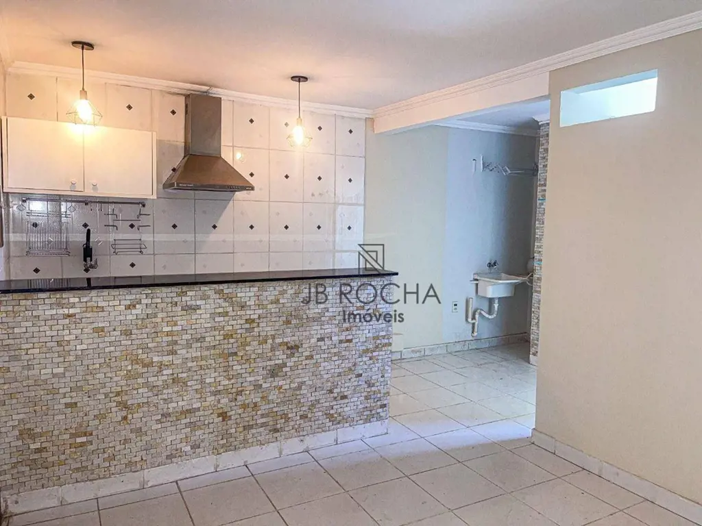 JB ROCHA IMÓVEIS VENDE COM EXCLUSIVIDADE Apartamento no Edifício Virgílio Cordei...