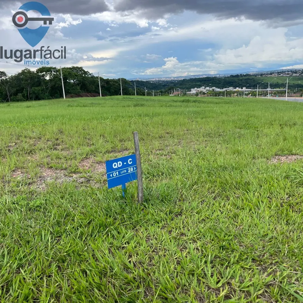 LOTE COMERCIAL EM FRENTE AO JARDINS PORTO SENADOR CANEDOExcelente oportunidade p...